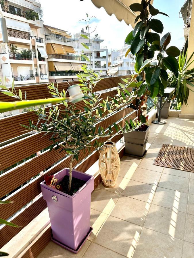 Cozy Apartment With Parking Near The City Center Athene Buitenkant foto