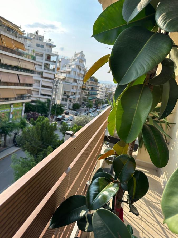Cozy Apartment With Parking Near The City Center Athene Buitenkant foto